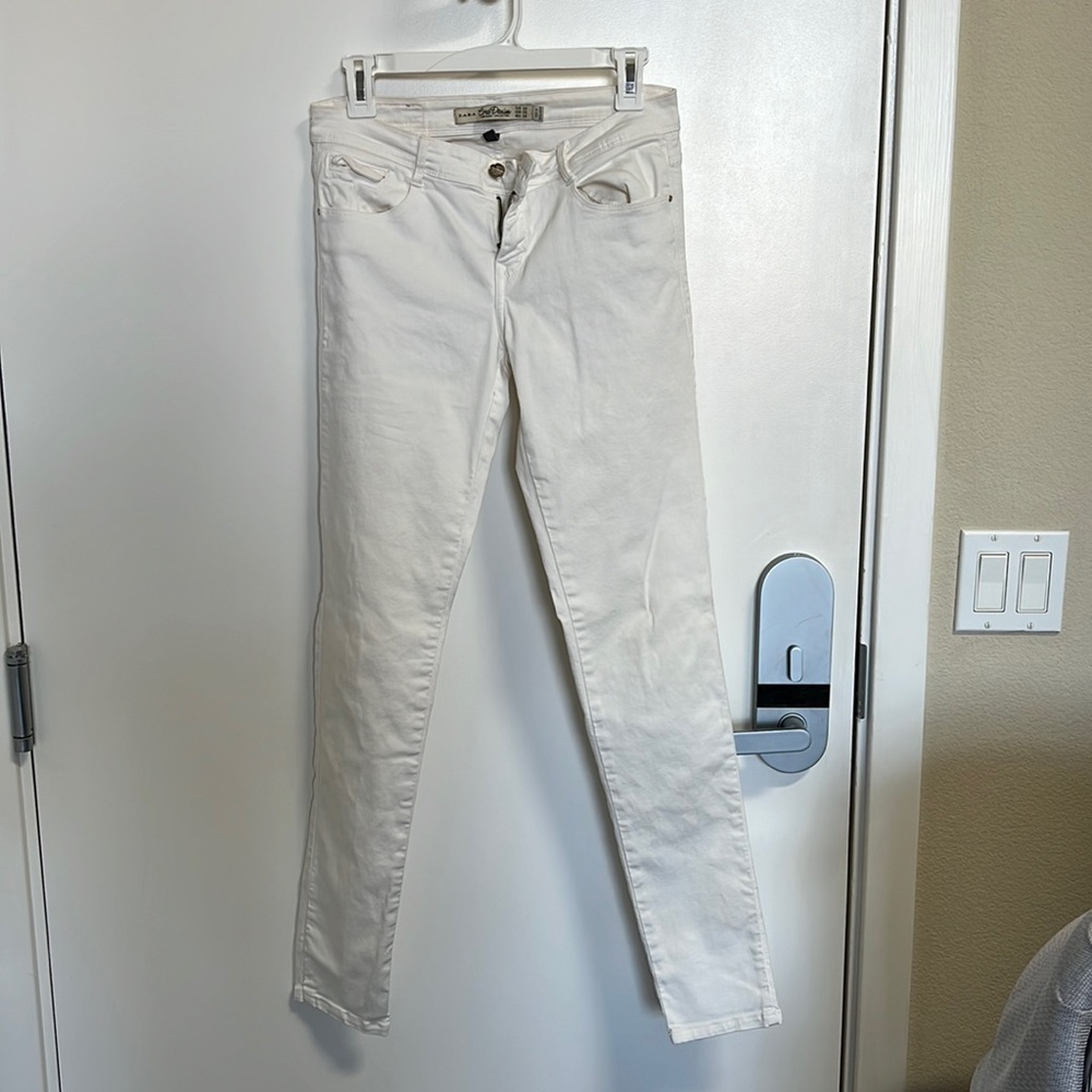 Zara denim jean, size 6, color - white